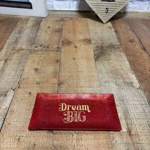 Bath & body works red dream big tray 
Red with gold glitter